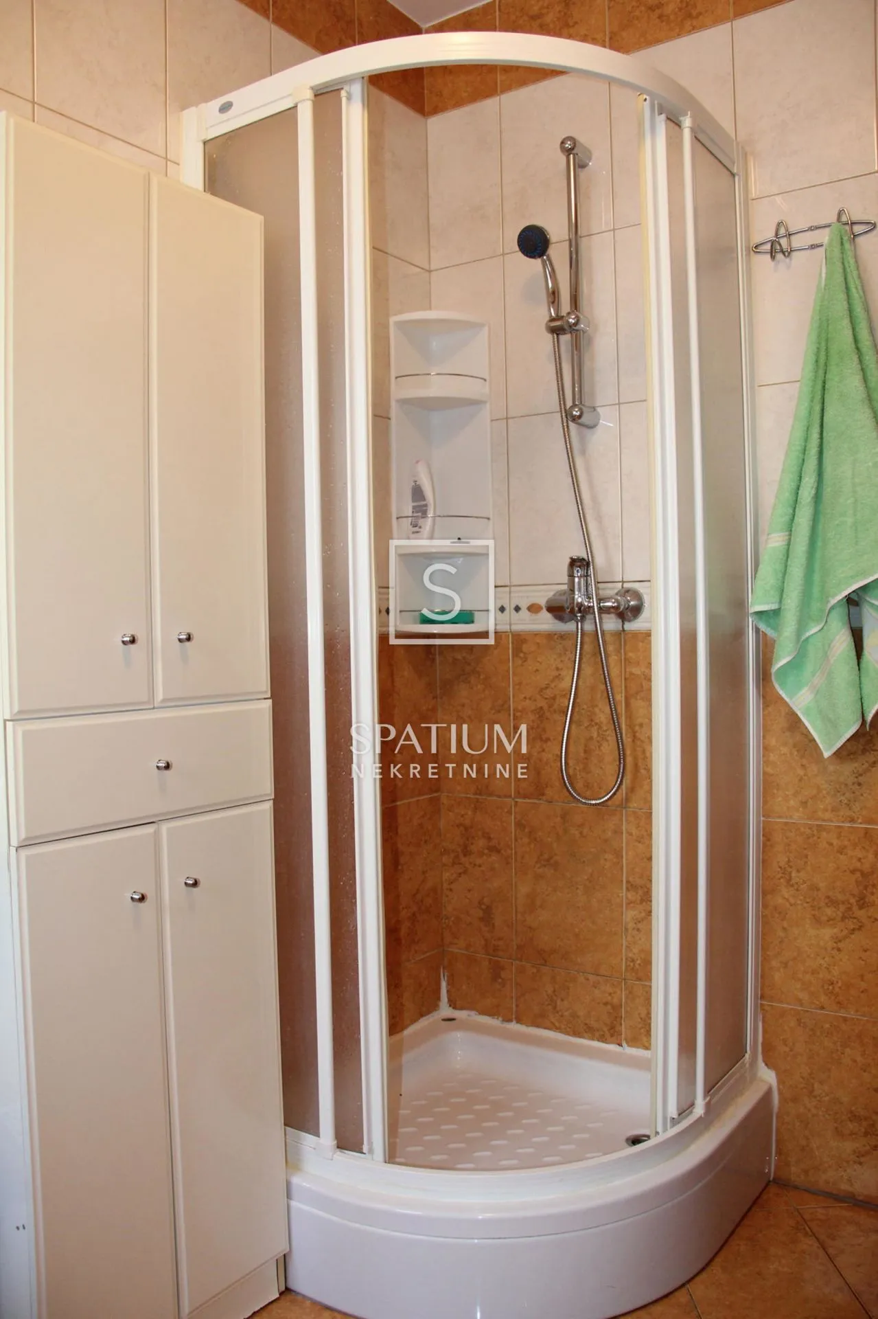rovinj, dvosoban stan s 60 m2 vrta - slika 10