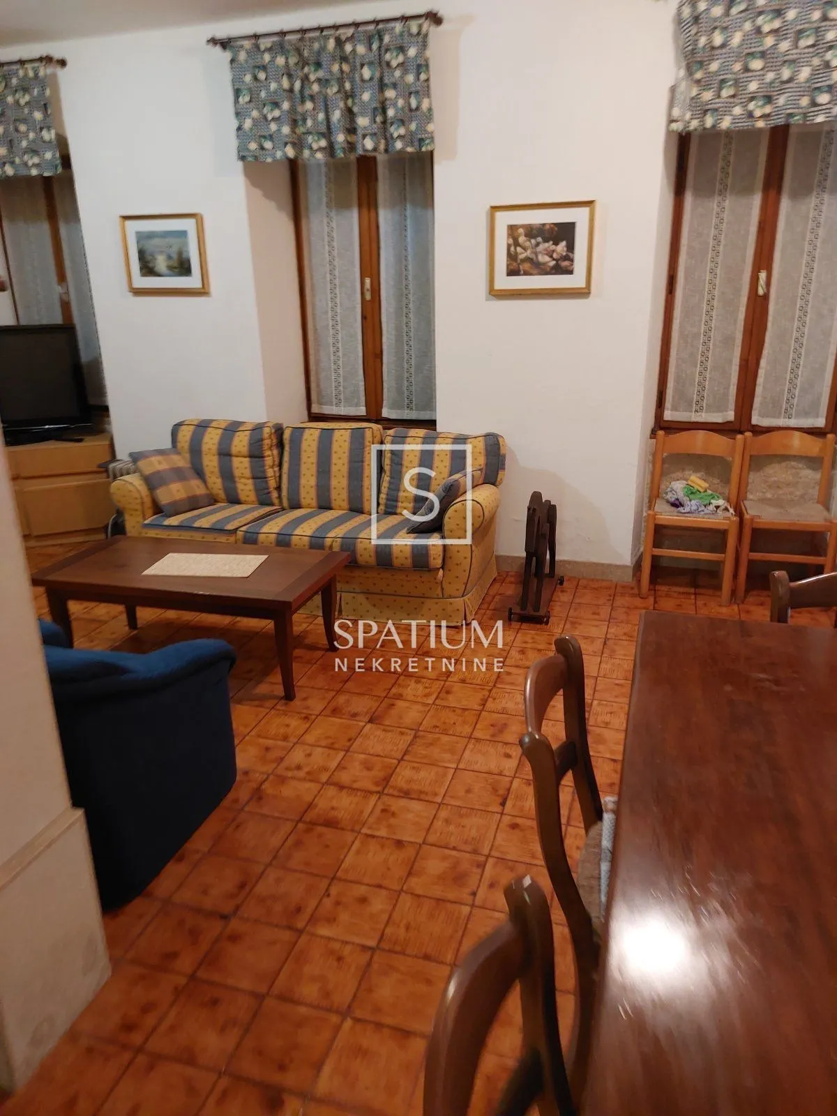 labin okolica, kuća u centru mjesta - slika 7
