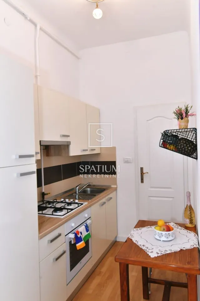 centar, rijeka, stan za dugoročni najam na korzu - slika 5