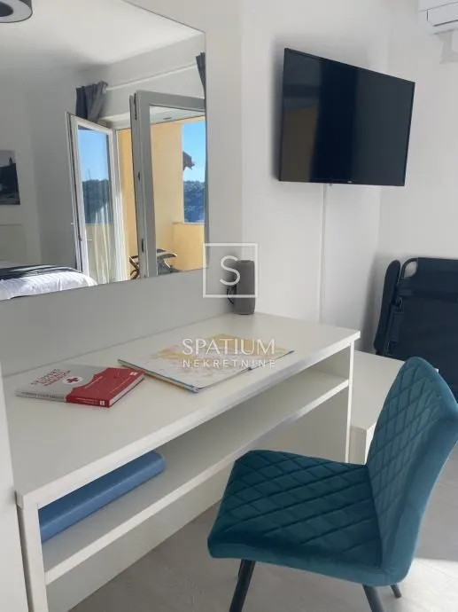 otok rab, kampor, moderan stan okružen prirodom - slika 6