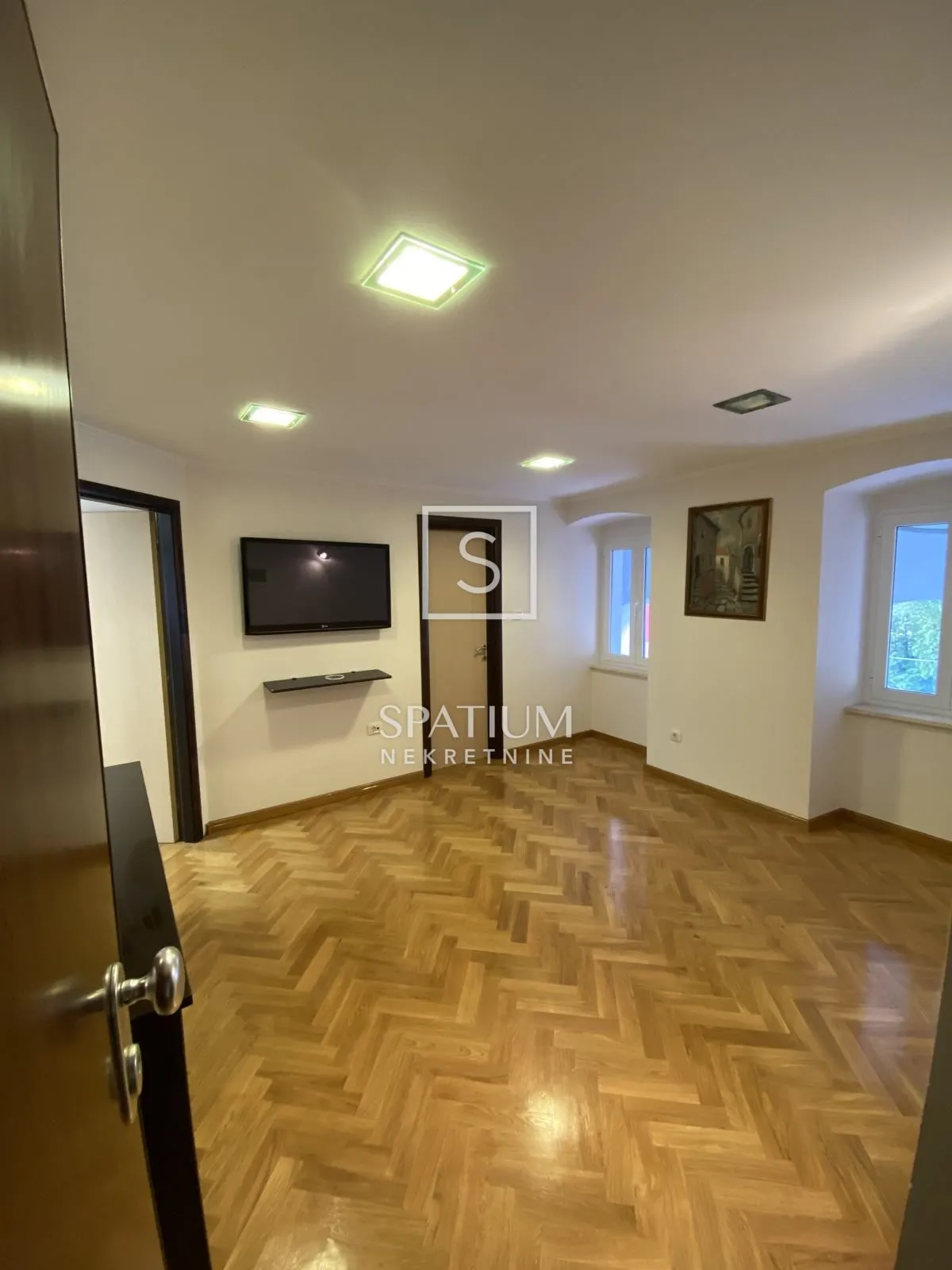 centar, uredski prostor 32m2 - slika 4