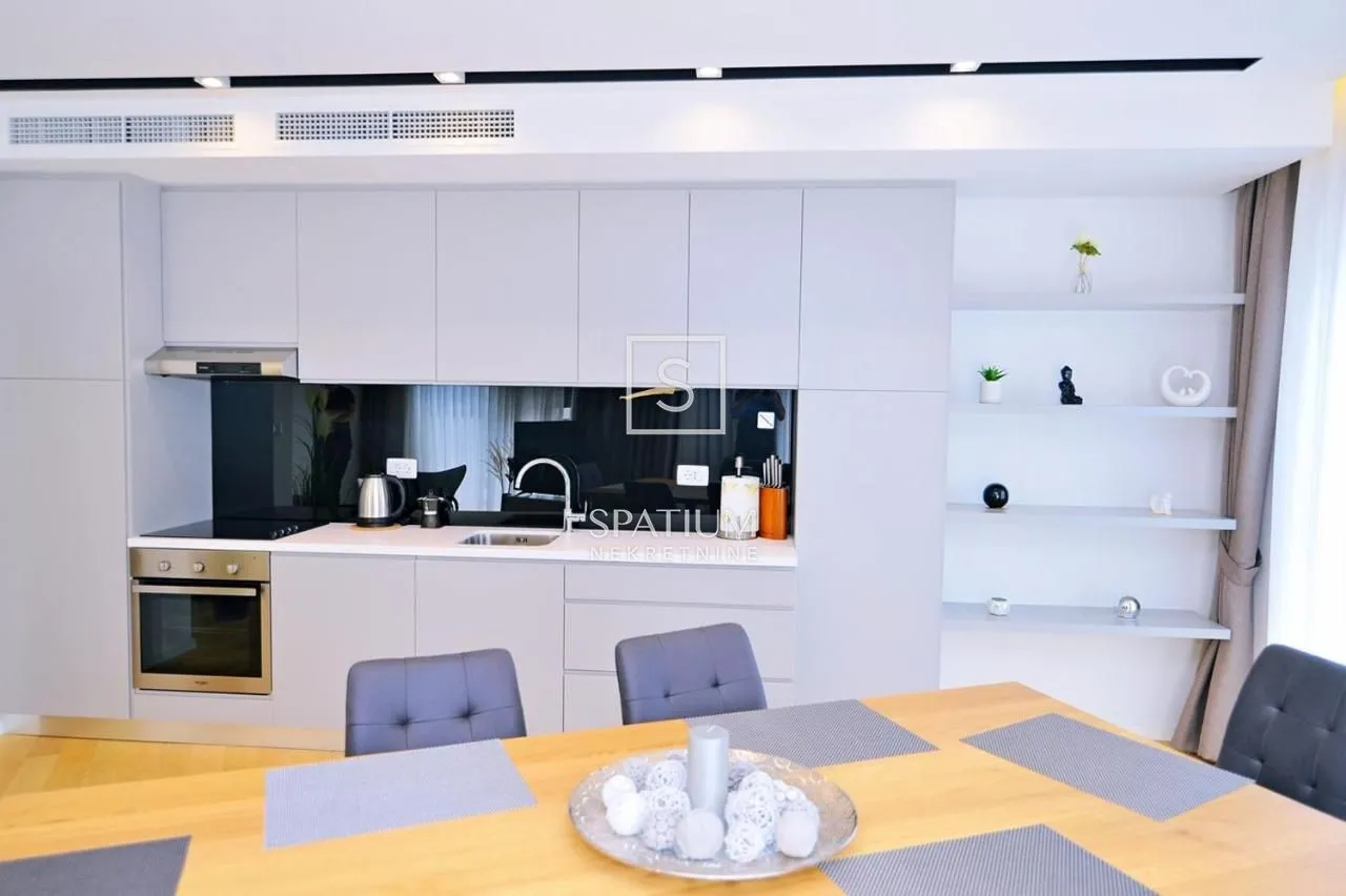 opatija, vila sa šest apartmana - slika 23