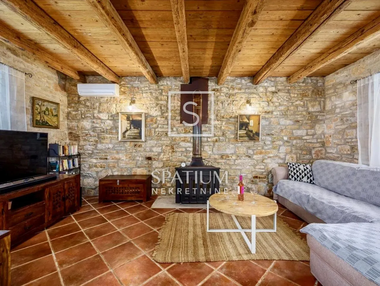 sv. lovreč, okolica, autohtona kamena kuća - slika 6