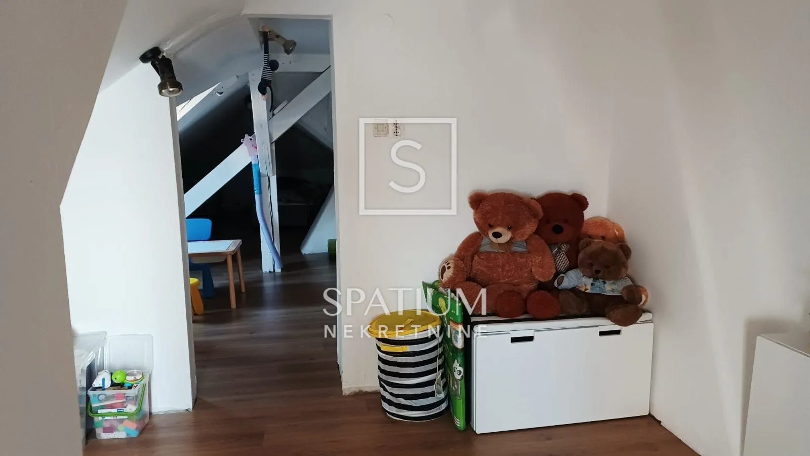 opatija, stan u vili drugi red do mora - slika 7