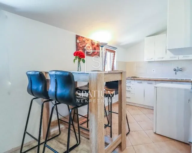 poreč, kuća s pet apartmana - slika 33