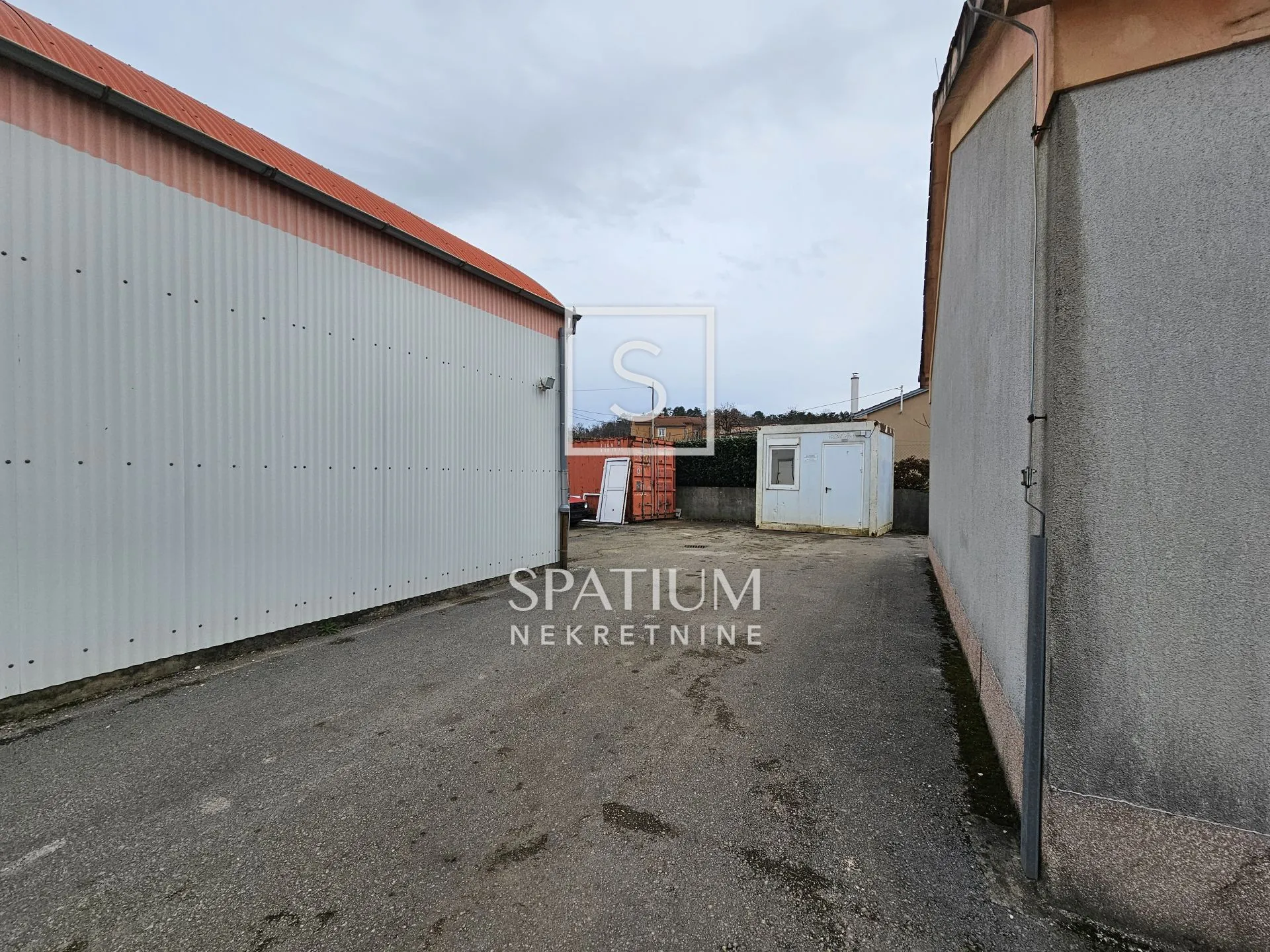 kastav, poslovni prostor s halom i 3000m2 okoliša na dugoročan zakup - slika 6
