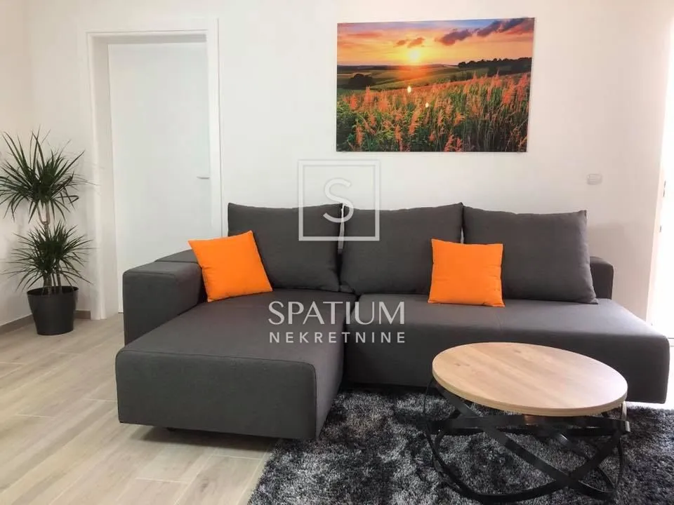 ika, oprić, kuća s osam apartmana i bazenom - slika 2