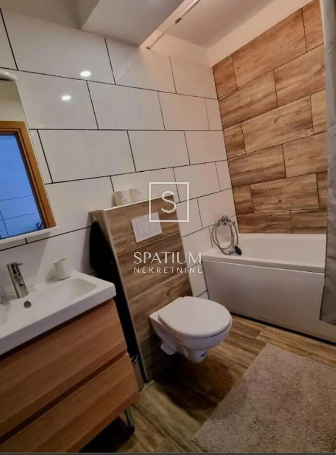 krnica, kamena kuća sa tri apartmana - slika 18