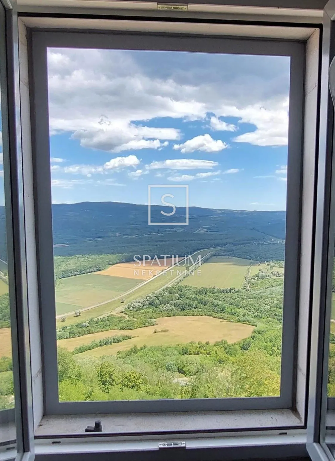 motovun, centar, kuća za adaptaciju - slika 2