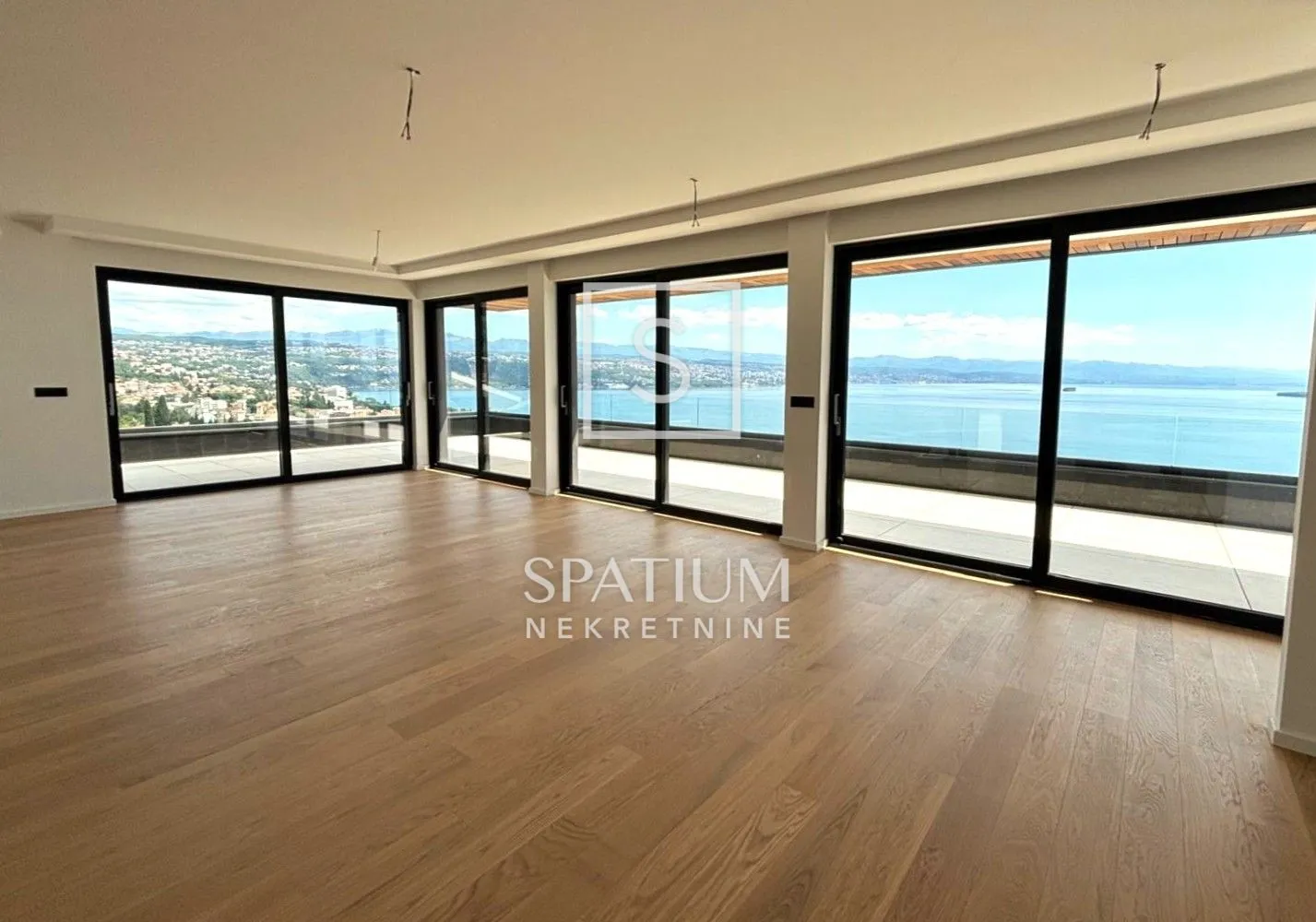 Opatija, Moderan Penthouse S Krovnim Bazenom I Panoramskim Pogledom