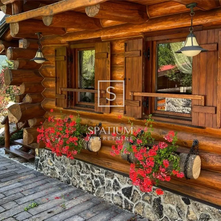 ravna gora, kupjak, imanje sa šumskom kućom, bazenom i welnessom - slika 9