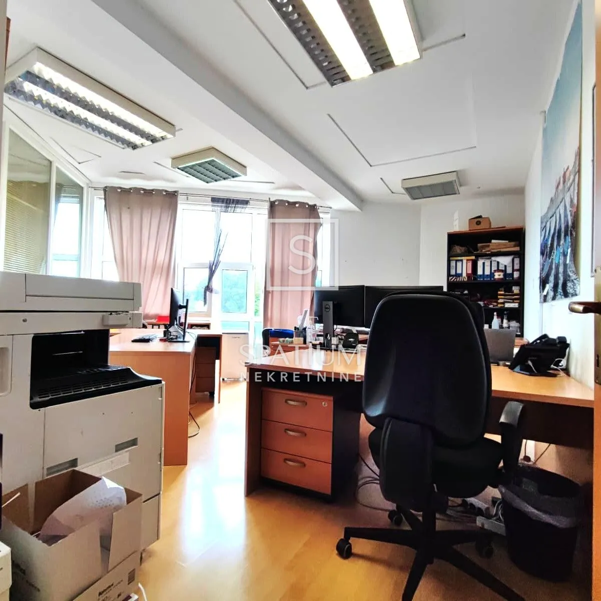 poreč, poslovni prostor u centru grada - slika 3