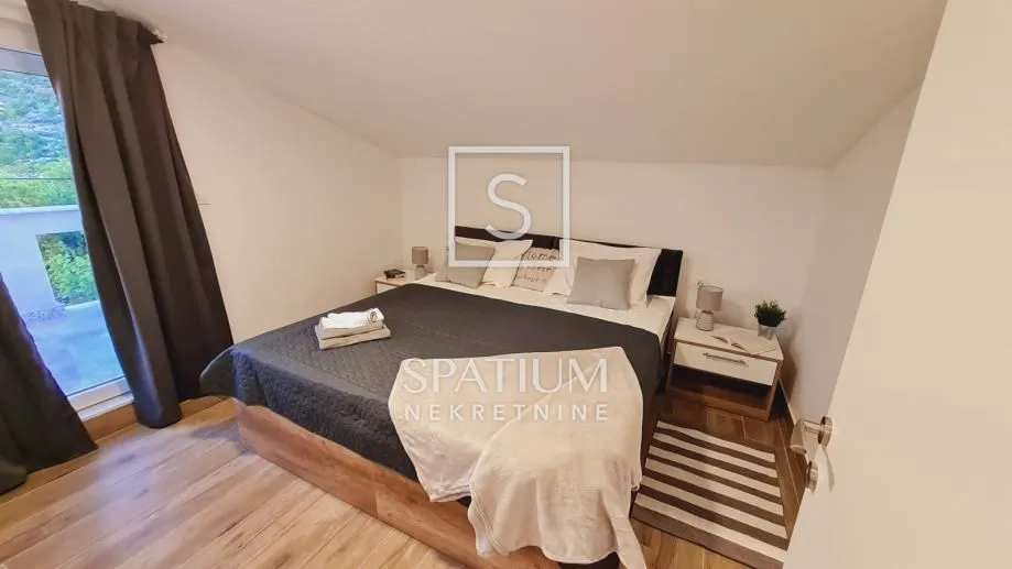 karlobag, apartmanska kuća s bazenom - slika 11