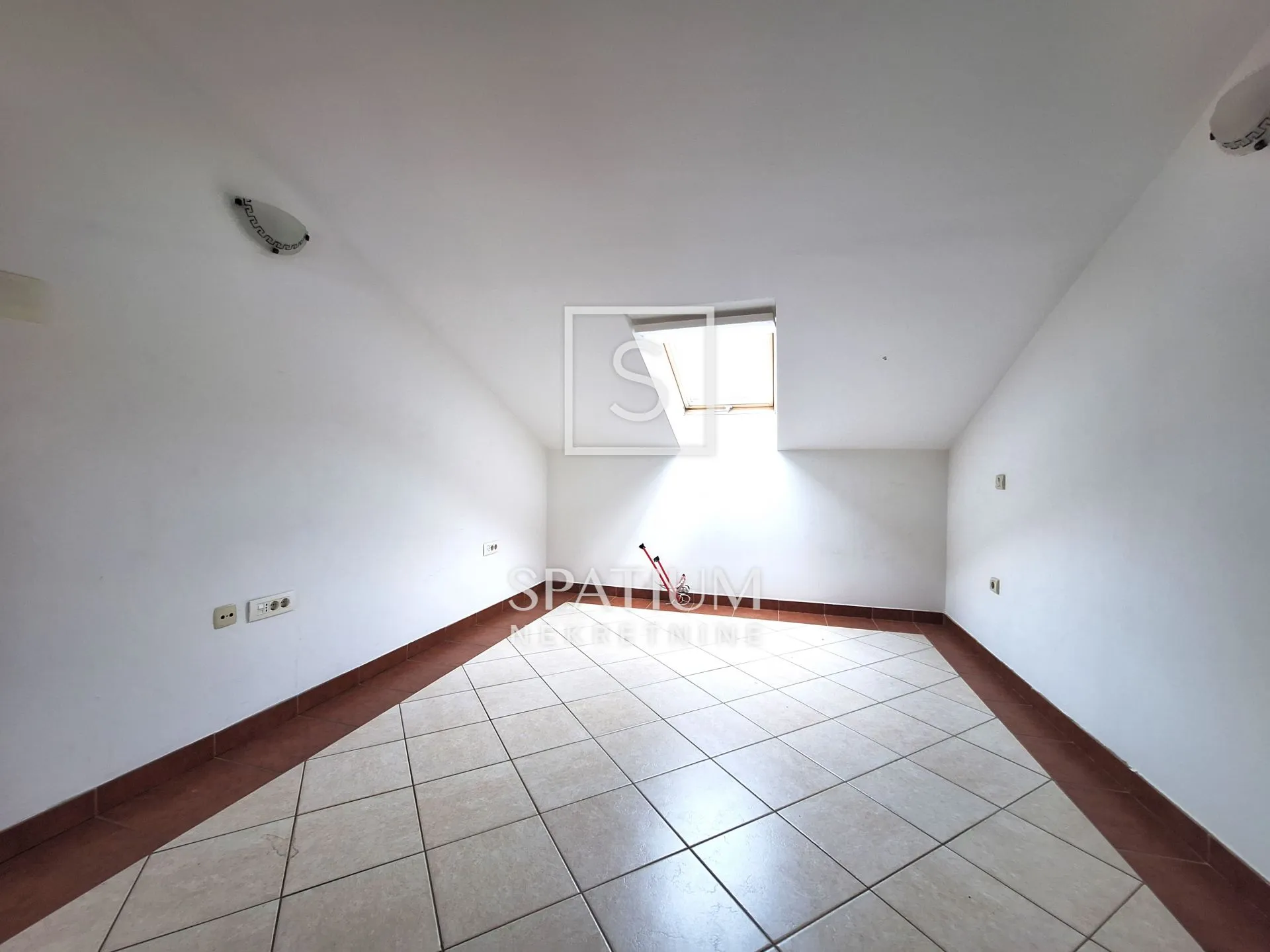 novi vinodolski, poslovno - stambeni objekt - slika 15