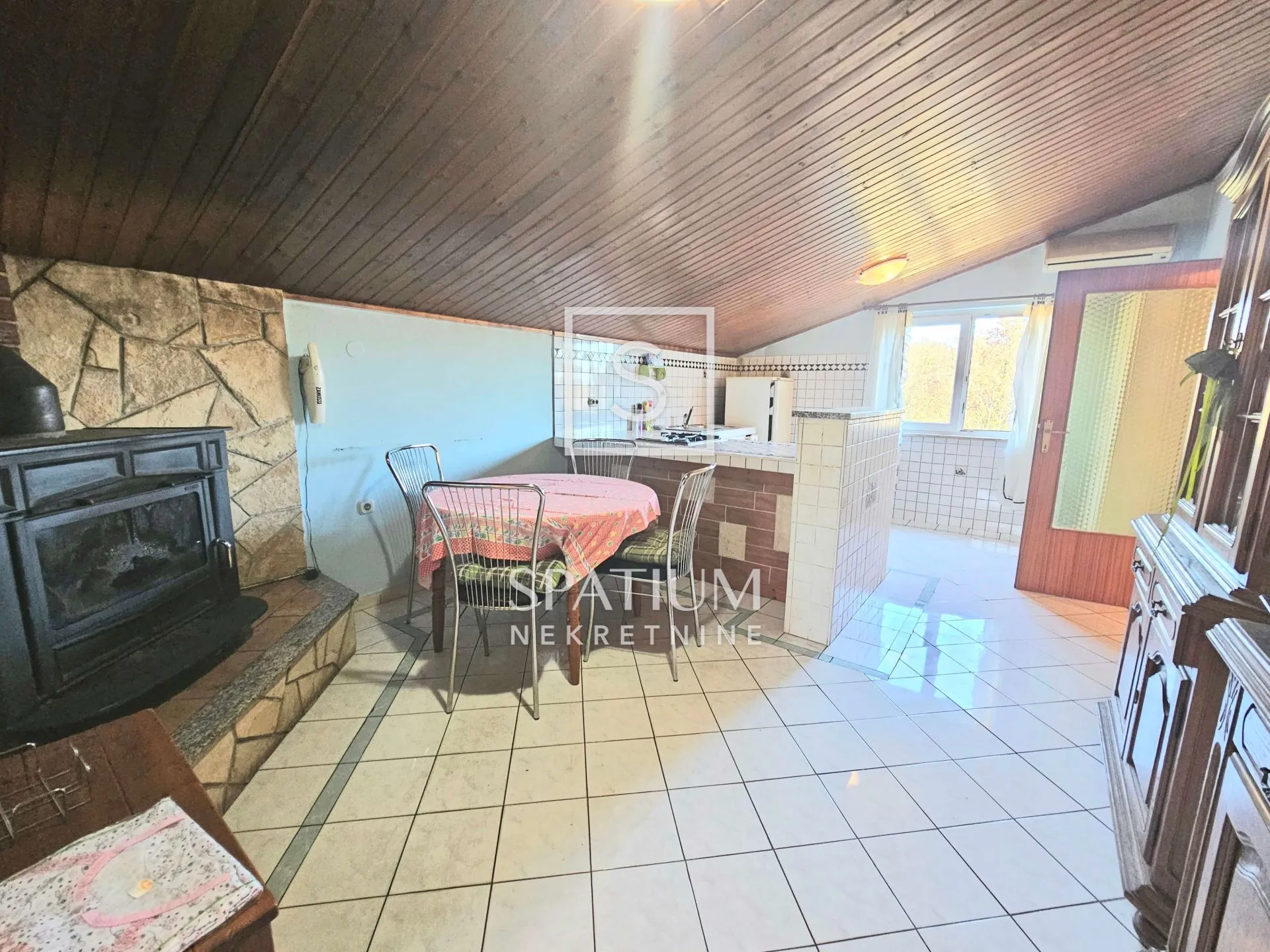 labin, samostojeća kuća - slika 15