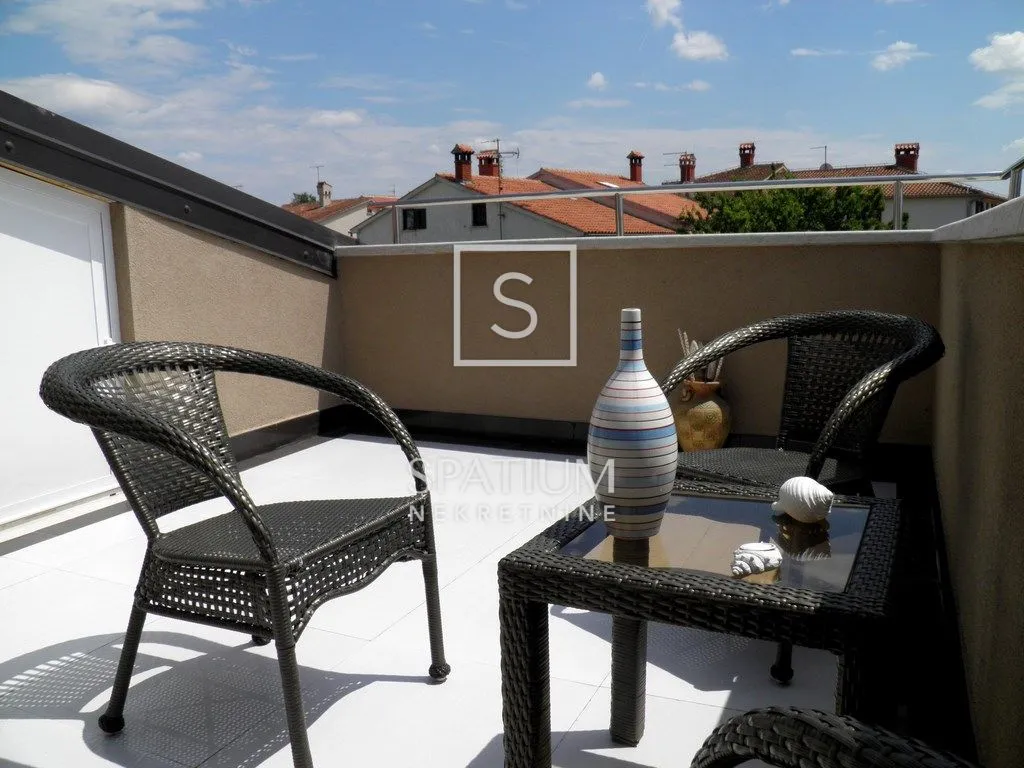 poreč, vila s 10 apartmana, bazen, 500 m od mora - slika 5