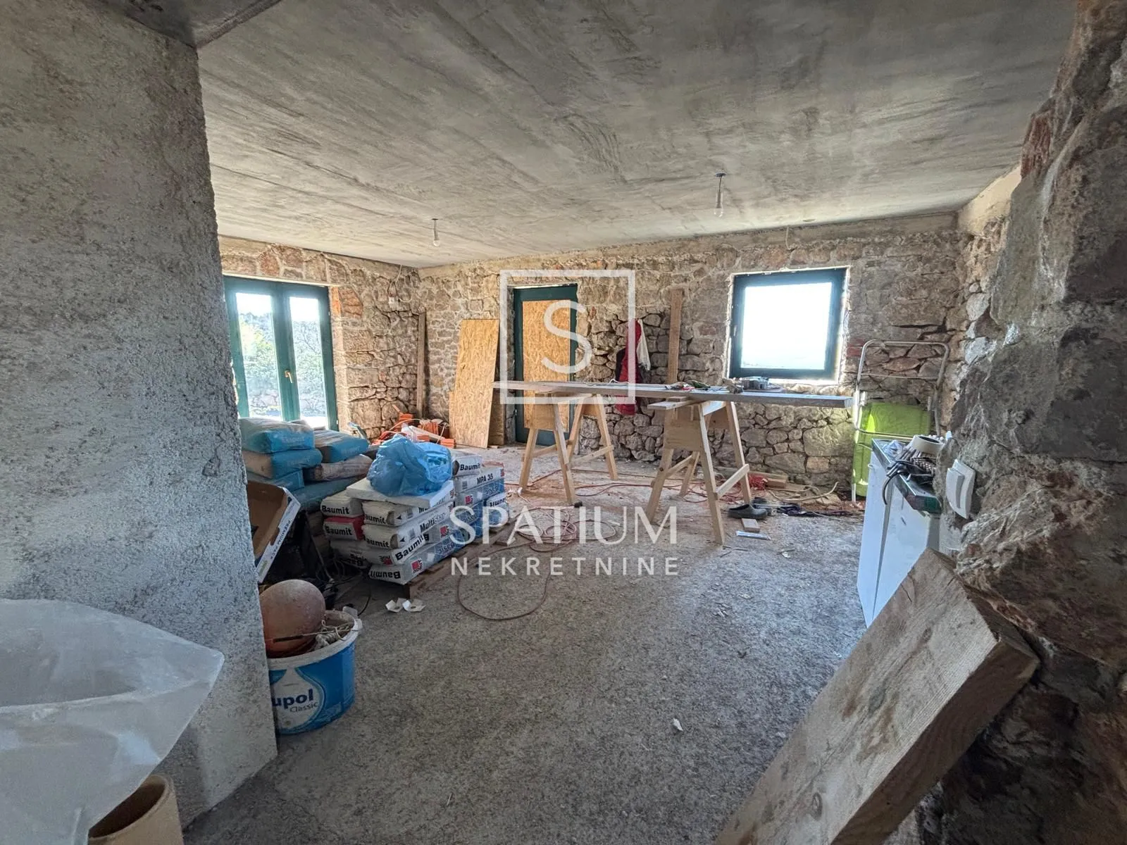 senj, jablanac, kamena kuća u fazi renovacije - slika 17
