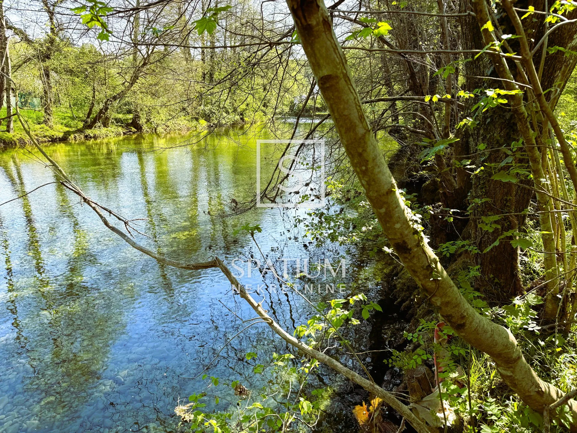 JELENJE, ZEMLJIŠTE S GRAĐEVINSKOM DOZVOLOM 30m OD RJEČINE - Martinovo Selo, Jelenje