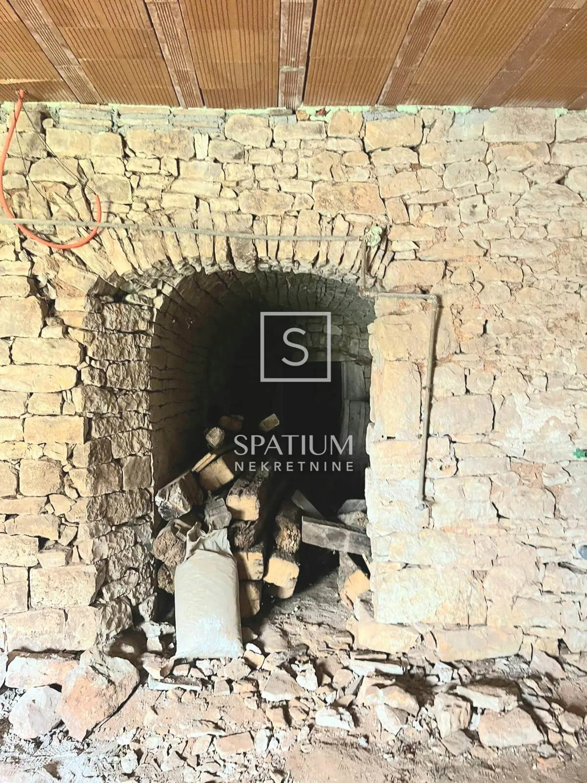 višnjan, kamena kuća u nizu - slika 15