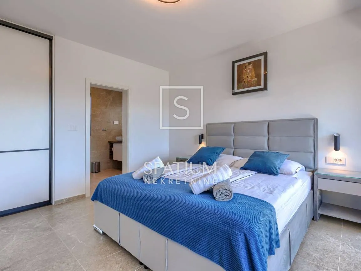 poreč, vila s bazenom blizu mora u poreču - slika 16