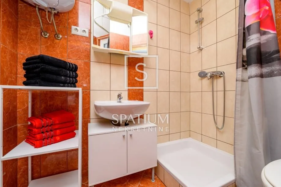 mali lošinj, etaža kuće s 3 apartmana blizu centra - slika 15
