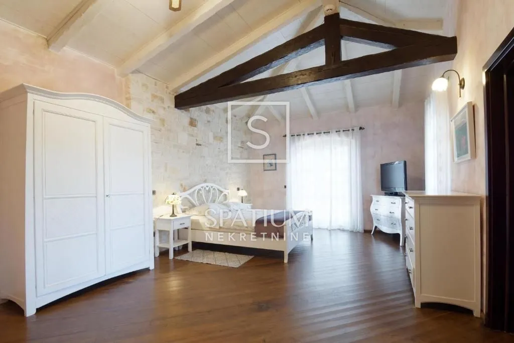 poreč, rustikalna vila s bazenom - slika 16