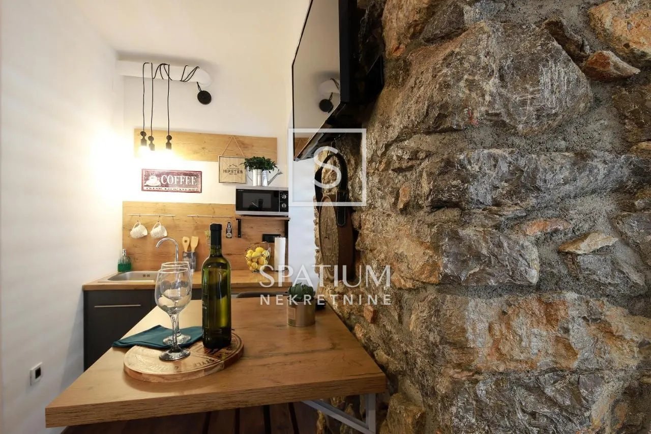 rijeka, centar, prodaja uhodanog poslovanja, 3 apartmana - slika 7