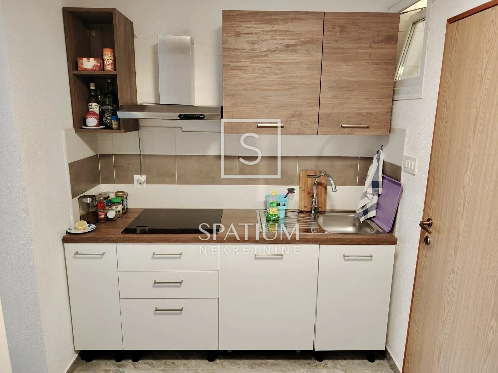 novi vinodolski, dvoetažni stan na odličnoj lokaciji - slika 4