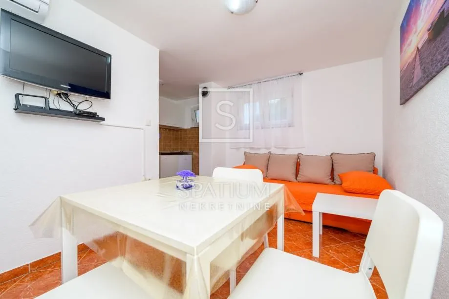 mali lošinj, etaža kuće s 3 apartmana blizu centra - slika 9
