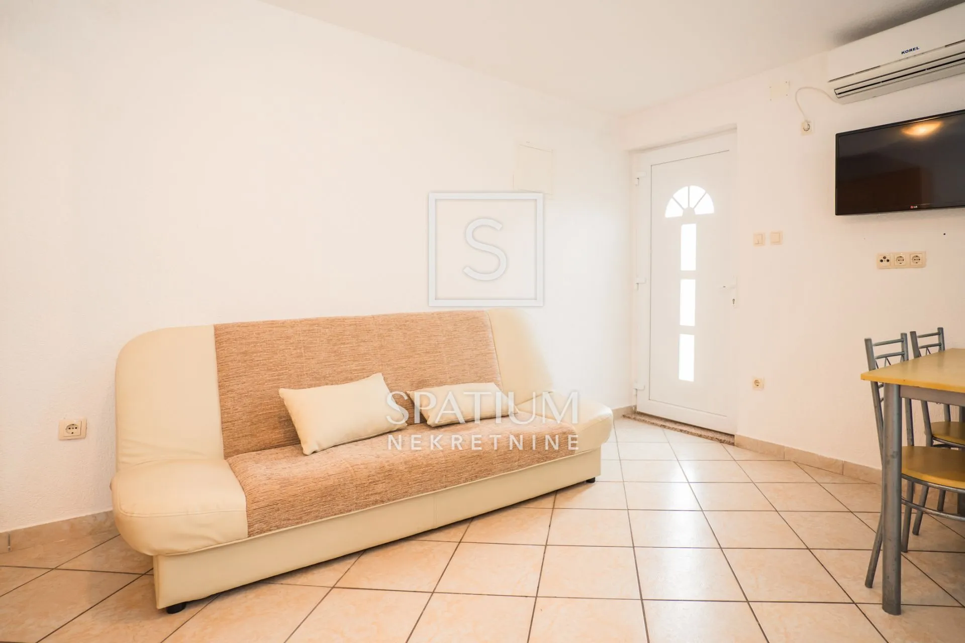 malinska, dvije kuća s apartmanima - slika 8