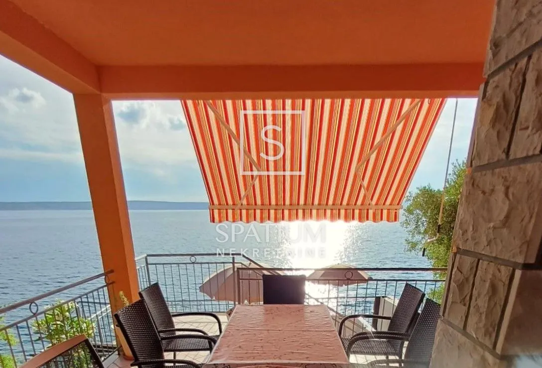 karlobag, kuća uz more - slika 42