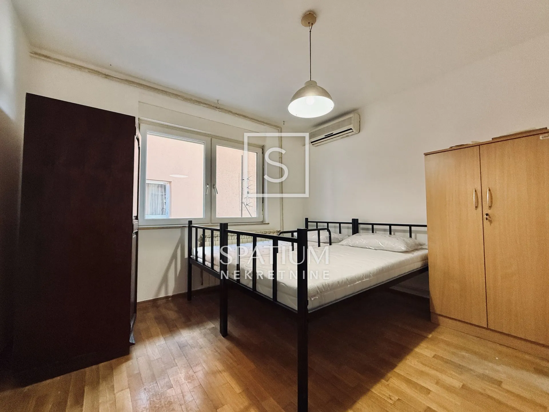 grbci, kuća s okućnicom - slika 9