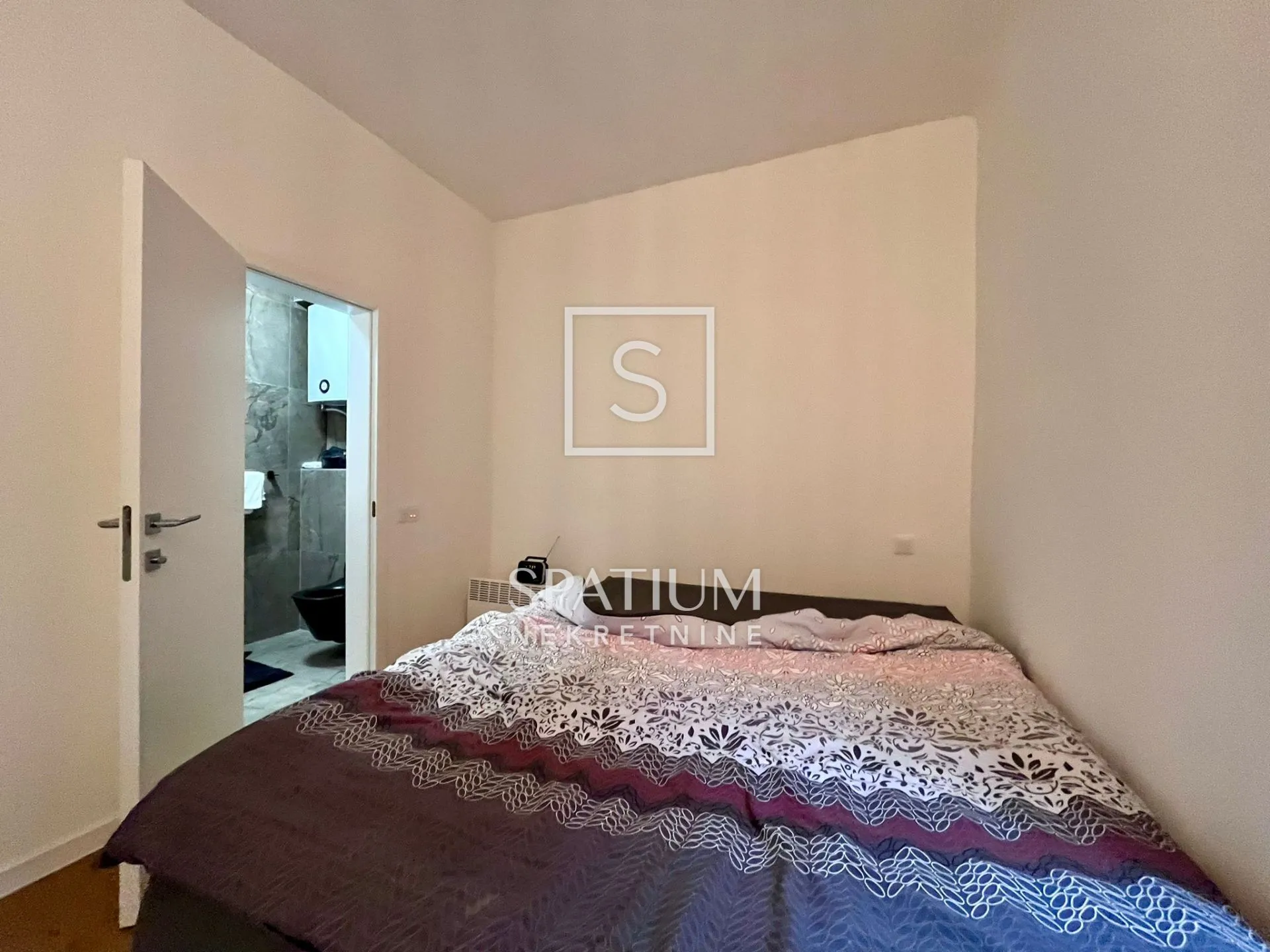 opatija, adaptirani trosoban stan - slika 15