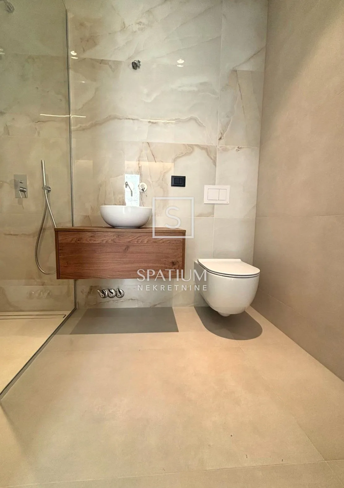 opatija, vrhunski 3s+db u novogradnji 250m od mora - slika 17