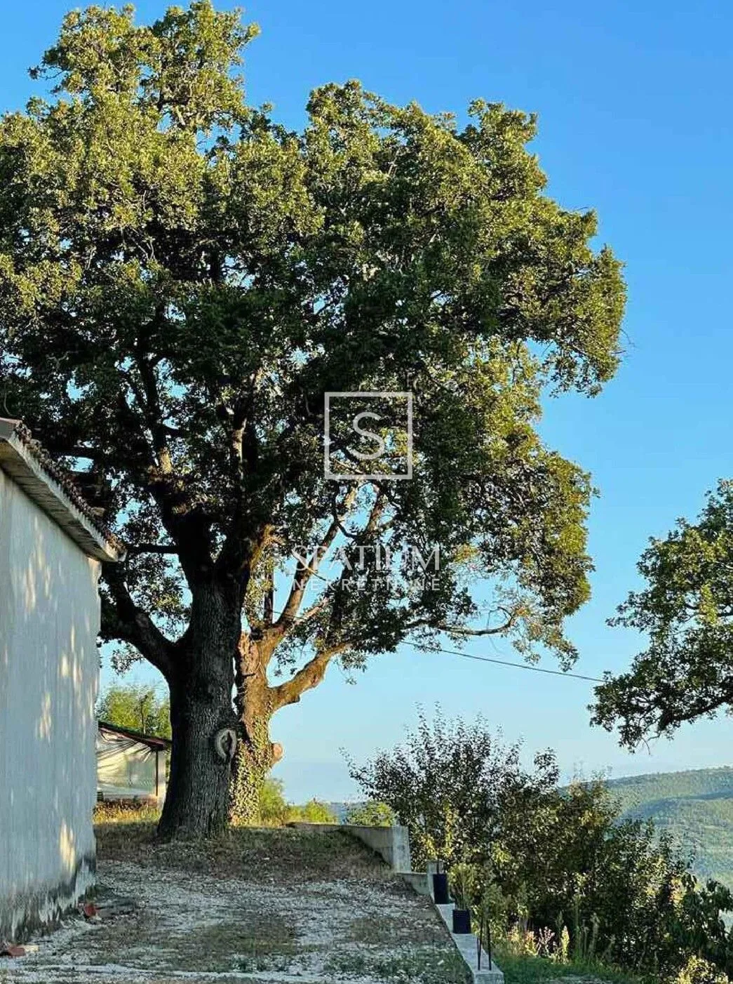 motovun, atraktivno građevinsko zemljište s pogledom - slika 8