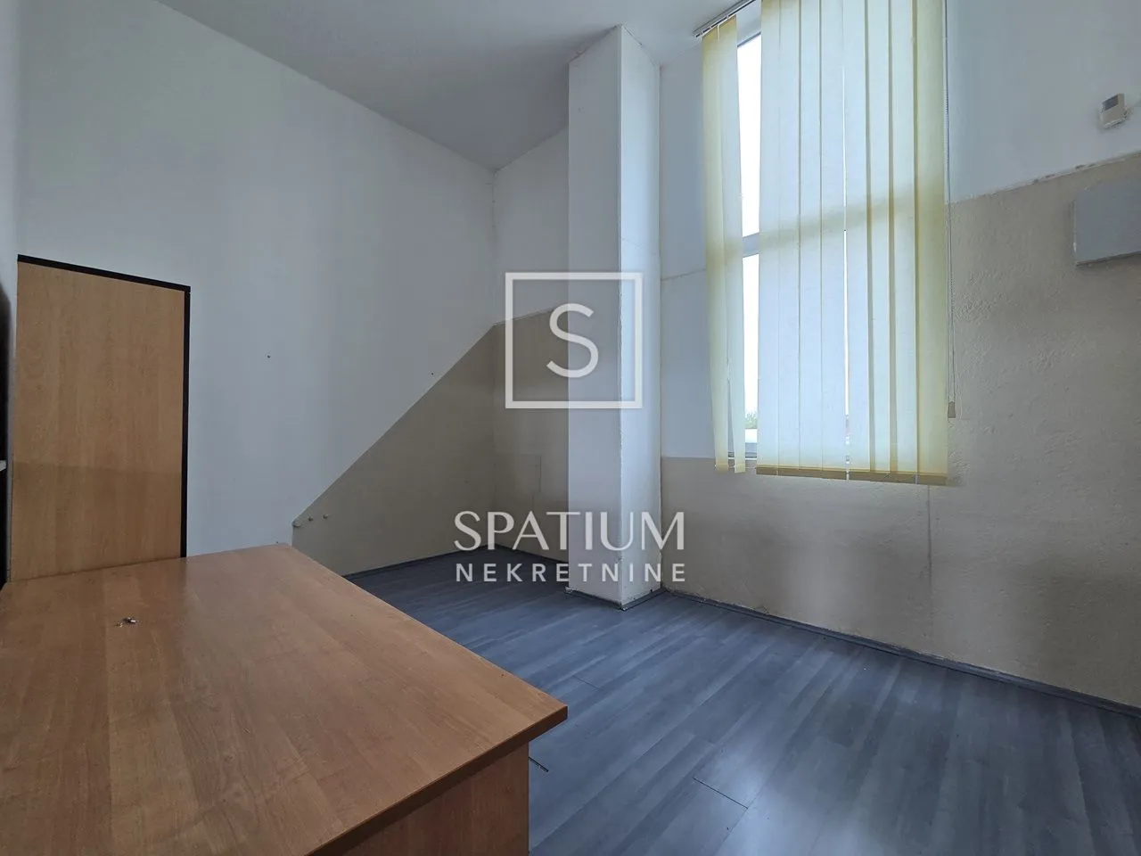 labin, poslovna zgrada za najam, 500 m2 u centru grada - slika 8