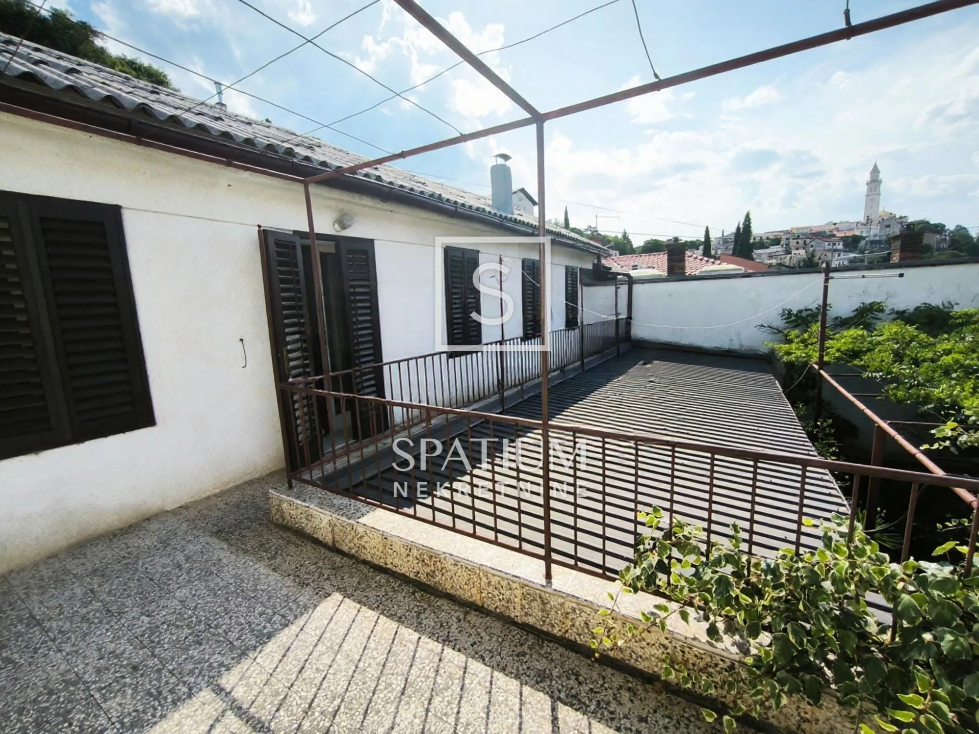 novi vinodolski, kuća 200m do mora - slika 12