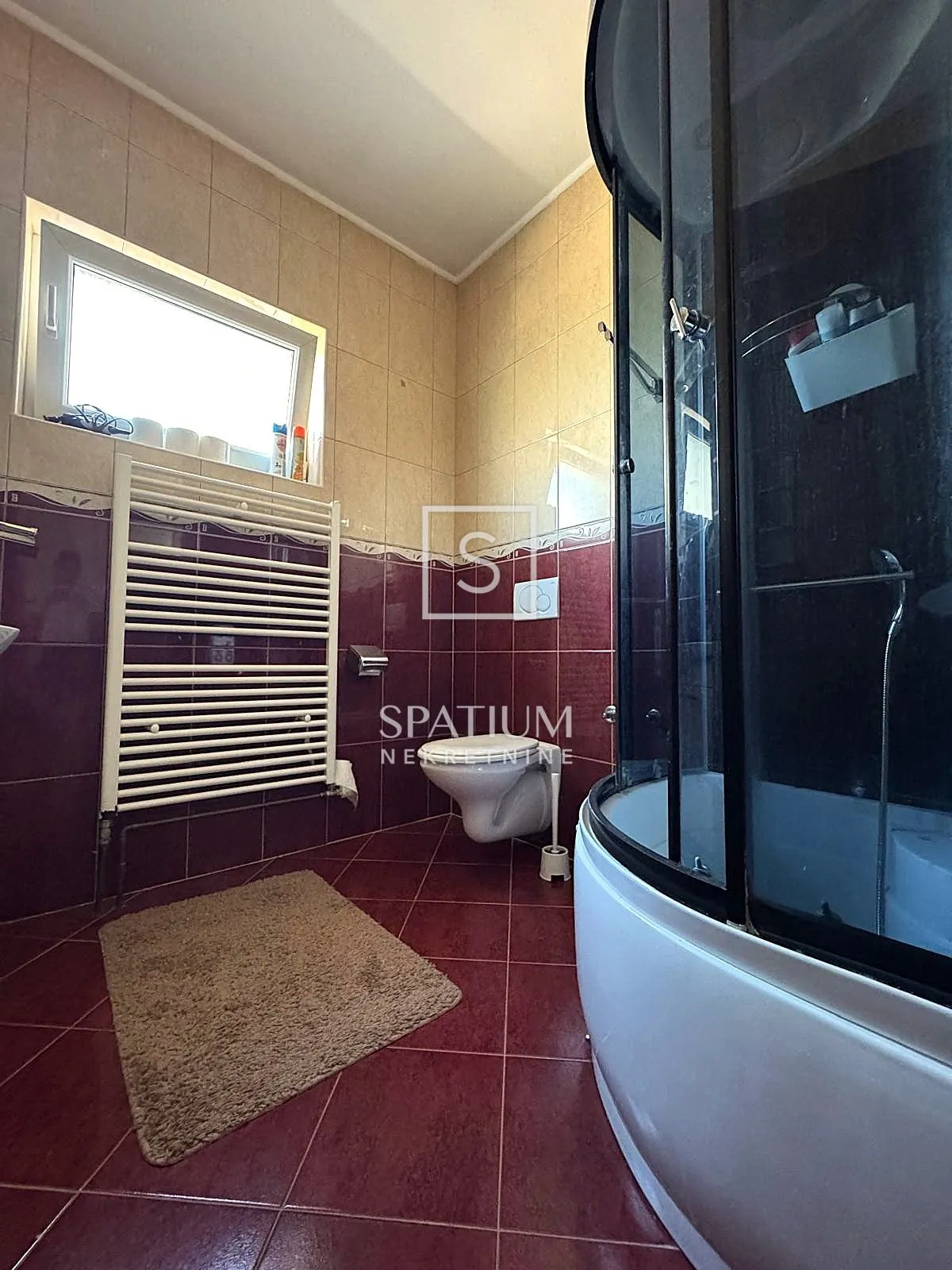 karlovac, stambeno - poslovna kuća s tri stana - slika 27