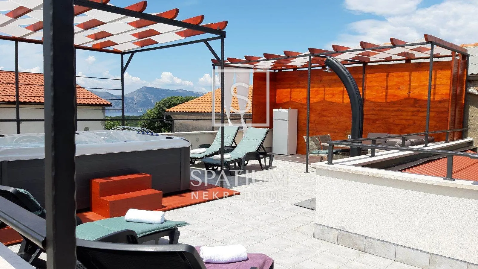 Otok Krk, Pinezići, Kamena Kuća S Grijanim Bazenom I Jacuzzijem - Pinezići, Krk