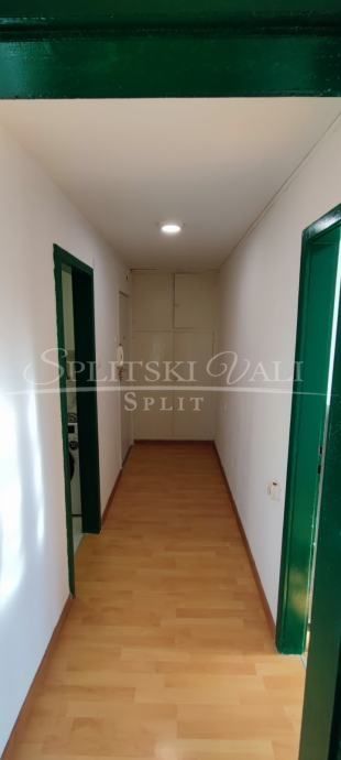 najam dugoročno lovret odličan jednosoban stan - slika 9