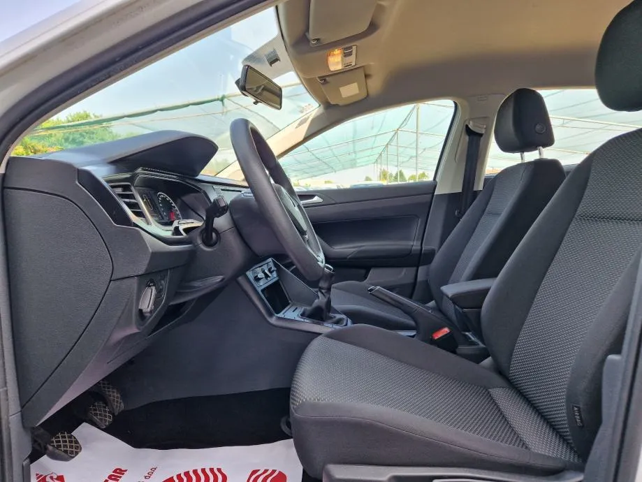vw polo 1,6 tdi 2019.,hr vozilo, temp, led, front assist, 5-vrata... - slika 13