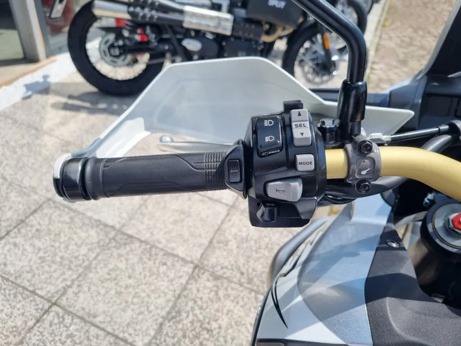 honda crf 1000 africa twin adventure sports abs tcs, s garancijom - slika 18