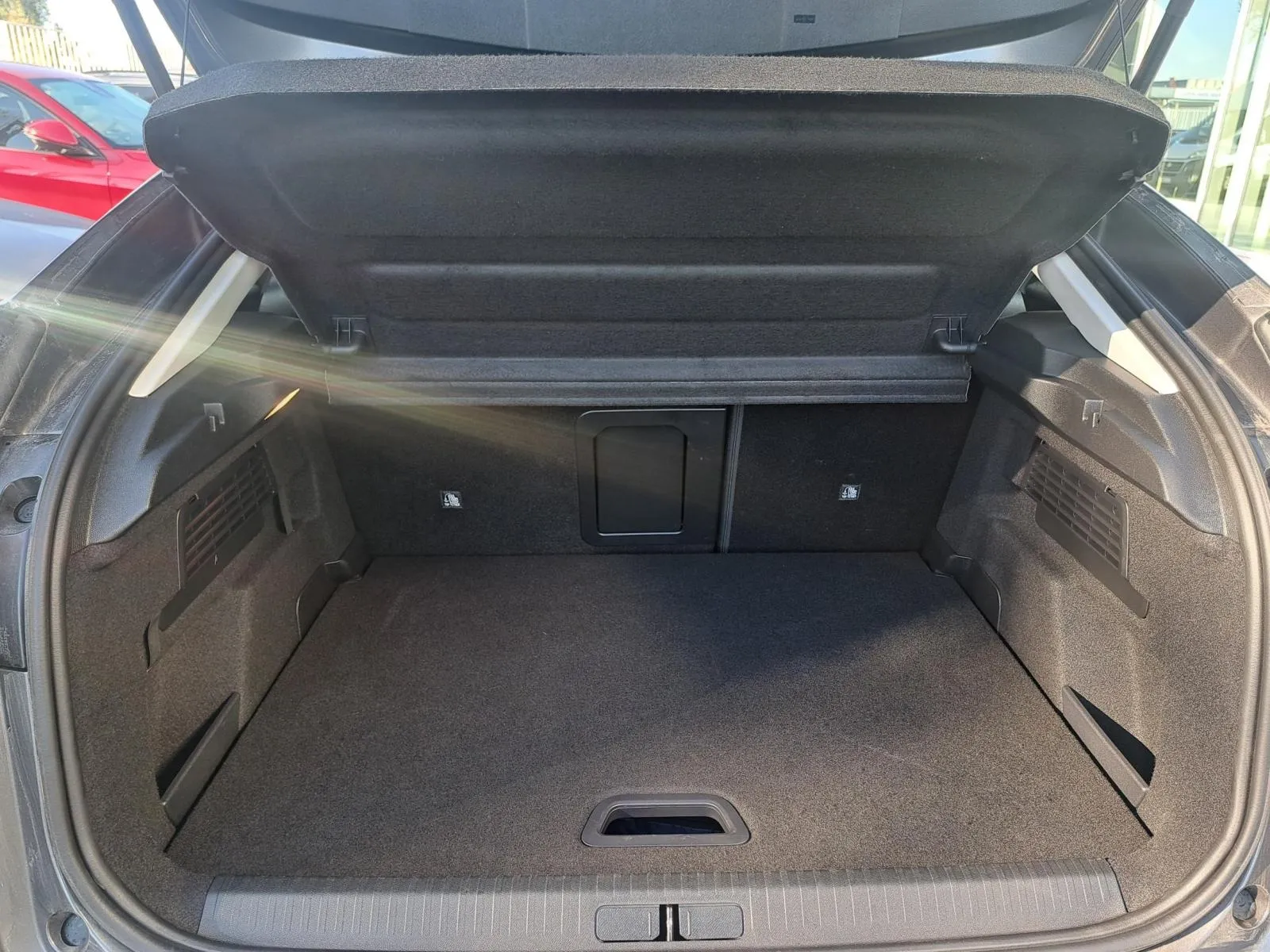 citroën c4 max 1,2 puretech eat8 - slika 17