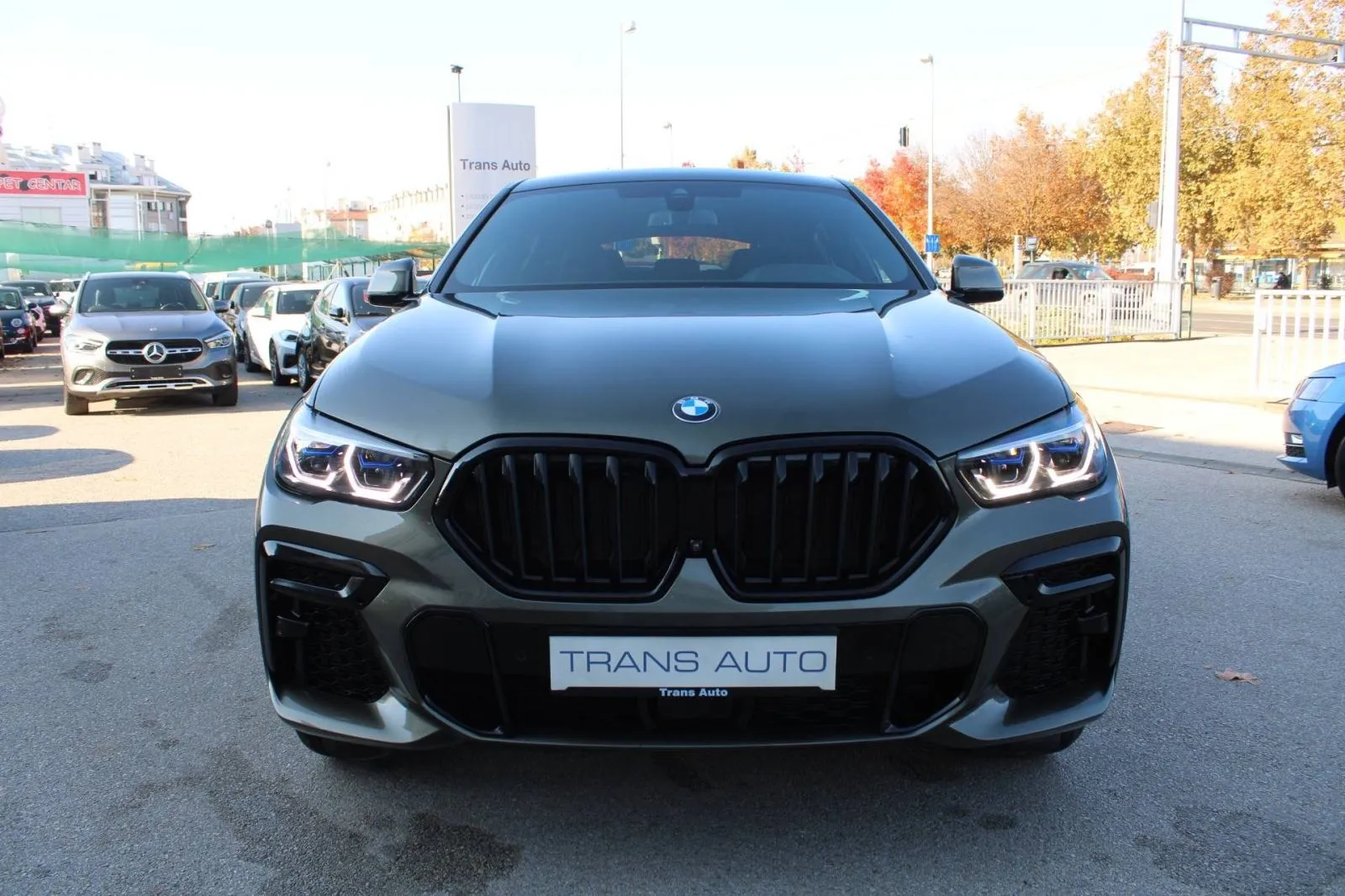 bmw x6 40d xdrive automatik m-paket *panorama, harman kardon, laser* - slika 2