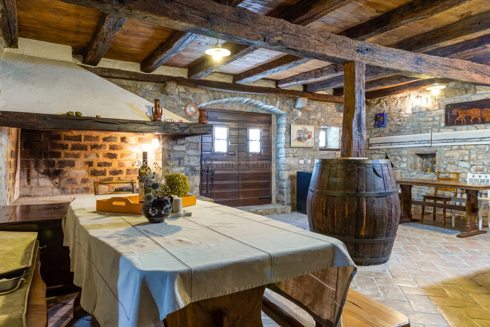 kuće za odmor s bazenom u staroj jezgri gračišća - slika 37