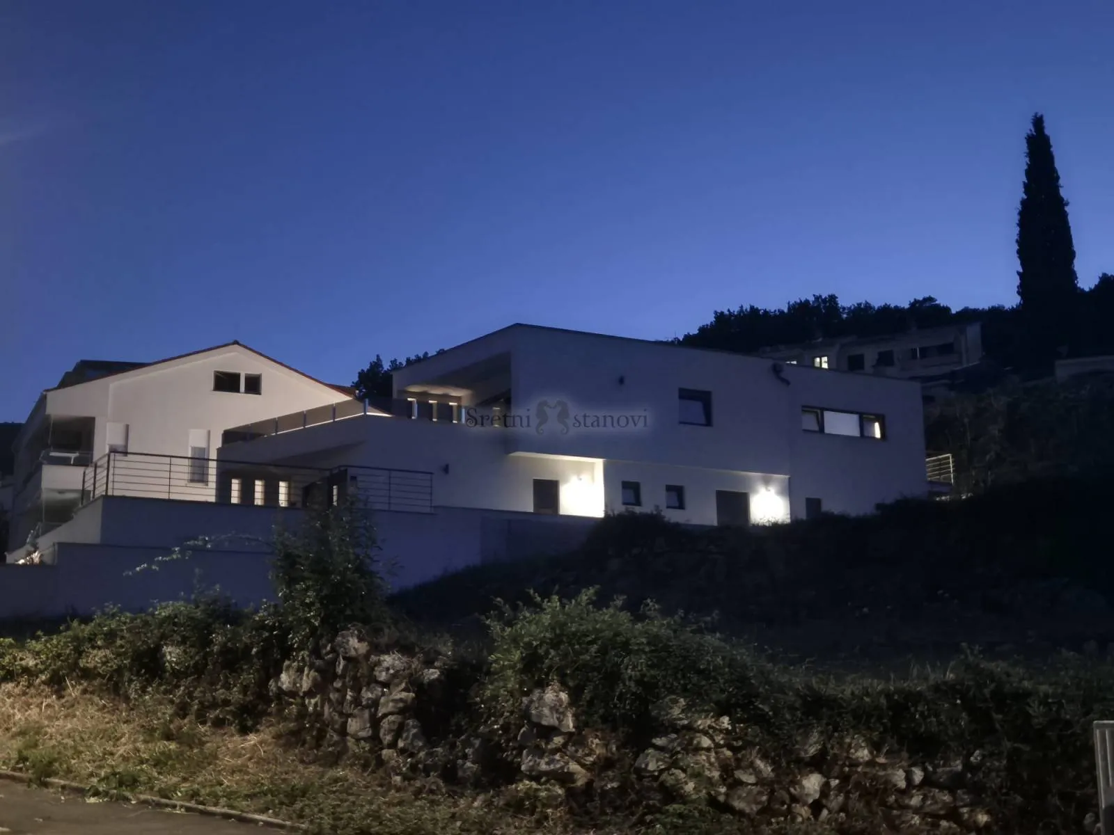 rivijera opatija, novogradnja, villa sa 2 stana, bazen, pogled - slika 17