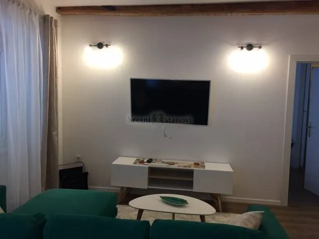 centar, 75 m2, 2s+db, prekrasan novouređeni stan - slika 2