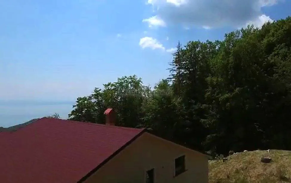 kuća, učka, pogled na more i zaljev, okružena šumom - slika 31