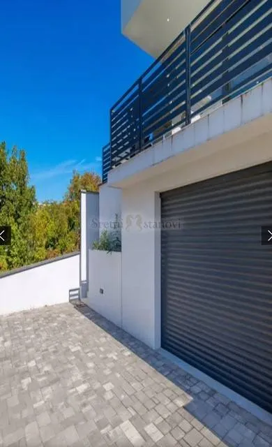 kostrena, moderna villa s bazenom i garažom, 330 m2 - slika 15