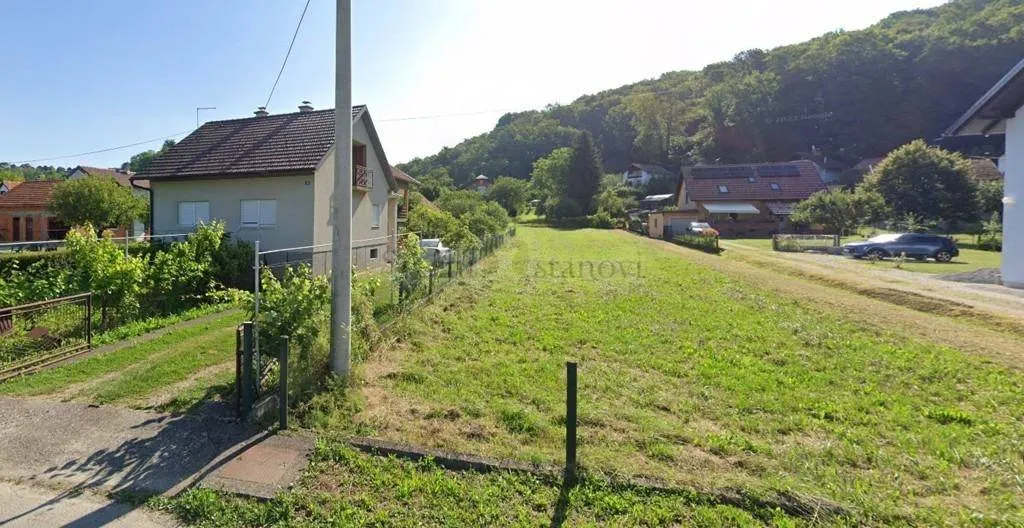 građevinsko zemljište i 2 kuće (2212 m2) - stubičke toplice - slika 2